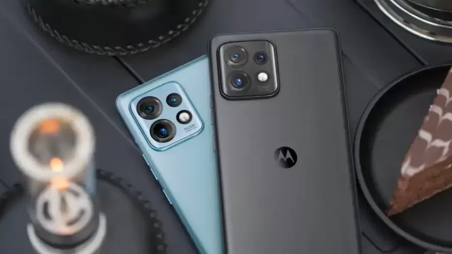 Didžiausias „Samsung“ ir „Apple“ konkurentas? Į Europą atkeliauja „Motorola“ flagmanas, kuris pasiūlys ne tik galingas specifikacijas, bet ir žemiausią kainą rinkoje