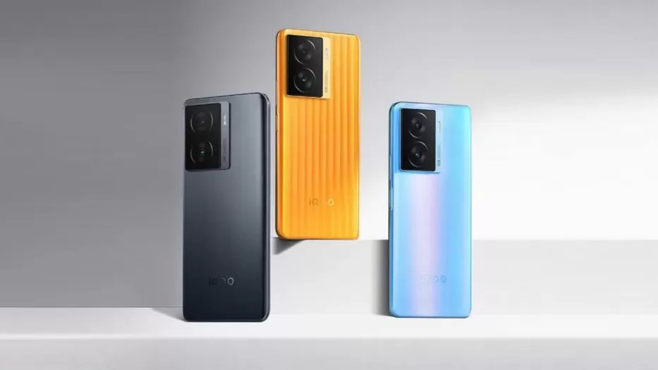 Pristatyti naujieji „iQOO Z7“ ir „Z7x“ išmanieji telefonai: už žemą kainą pasiūlys talpias baterijas su greitu įkrovimu bei stilingą dizainą