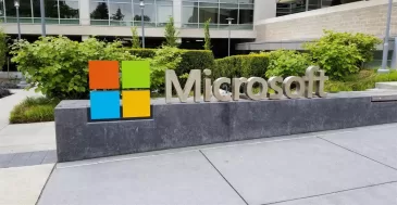 Aštrėjant situacijai tarp JAV ir Kinijos – netikėtas „Microsoft“ žingsnis: kai kurie darbuotojai Kinijoje sulaukė nustebinusio pasiūlymo, paaiškėjo ir to priežastys