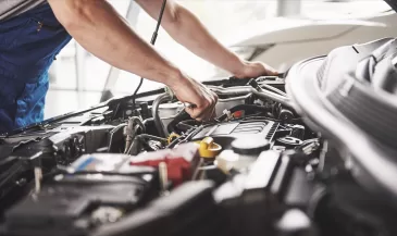 Mechanikas iš Marijampolės įspėja kiekvieną, ieškantį naudoto automobilio: šiuos tris dalykus būtina įvertinti nedelsiant, sako, kad tai gali pridaryti gausybę problemų