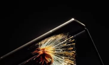 „Xiaomi“ taikosi į sulenkiamų telefonų rekordą: naujasis „Mix 4 Fold“ turėtų tapti ploniausiu tokio tipo įrenginiu rinkoje