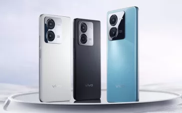 „Vivo“ pristatė naująjį „Y100t“ išmanųjį telefoną: vidutinės klasės įrenginys veiks su „MediaTek“ procesoriumi bei pasiūlys itin greitą įkrovimą