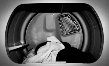 Pasirinkti tinkamą buitinę techniką skalbinių skalbimui bei džiovinimui yra svarbus sprendimas: ekspertai pasakė, ar geriau rinktis vieną ar du įrenginius?
