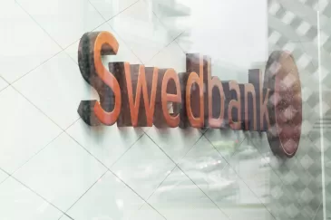 „Swedbank“ klientai šias naujienas pasitiks trankiais plojimais: bankas paskelbė karščiausias šių metų naujienas, sužinokite, kas čia vyksta