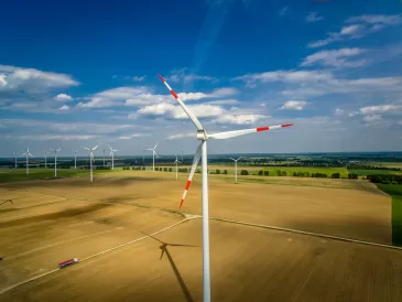Paskelbti biodujų gamybos ir vėjo elektrinių plėtros 2024 metų I-ojo pusmečio duomenys: daugiausiai vėjo elektrinių šiemet suplanuota Biržų rajone