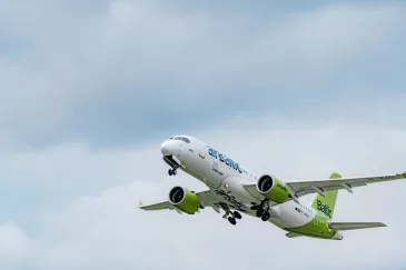 Pirmaujanti Baltijos šalių oro linijų bendrovė „airBaltic" planuoja plėtrą: pasinaudojo turėta pasirinkimo sandorio teise įsigyti dar dešimt „Airbus A220-300" lėktuvų