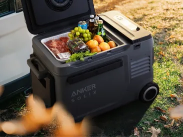 „Anker“ pristatė antros kartos „EverFrost Cooler“ nešiojamą šaldytuvą, kuris pasiūlys dar didesnę bateriją, o pirkėjai galės rinktis iš kelių skirtingų dydžių