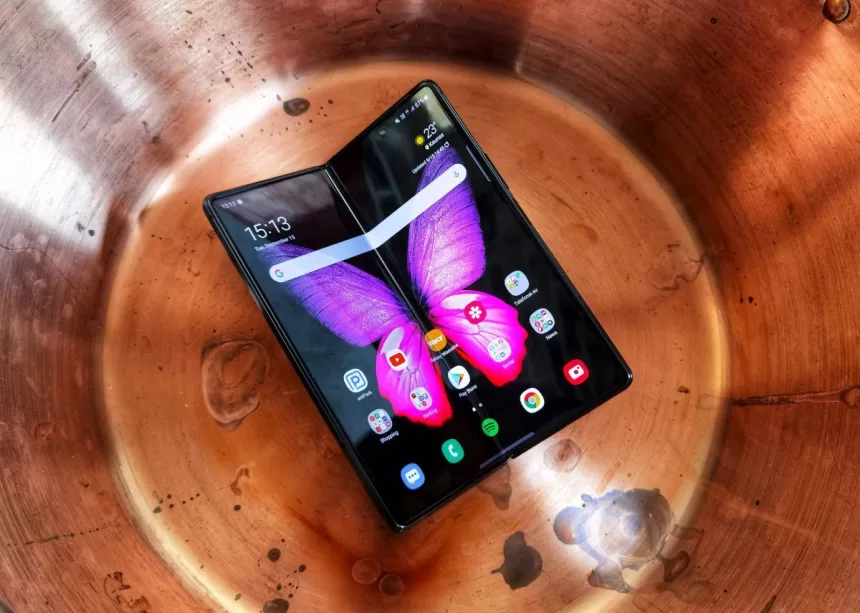 „Samsung Galaxy Z Fold2 5G” apžvalga: geriausia, ką siūlo išmaniųjų telefonų industrija