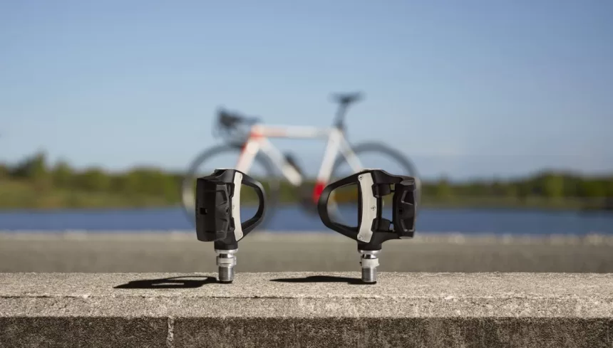 Pristatyti galią matuojantys dviračio pedalai: juos savo ratuočiui galėsite įsigyti ir jūs