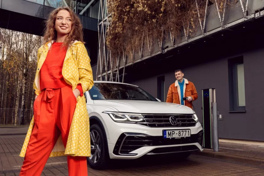 Lietuvoje jau galima įsigyti hibridinį „Volkswagen Tiguan eHybrid“: gali būti graibstomas, kaip šviežios bandelės