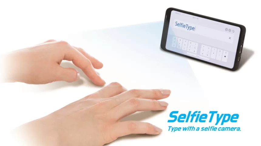 „Samsung” pristatys klaviatūros revoliuciją - „SelfieType” leis tekstą telefone rinkti visiškai nauju būdu