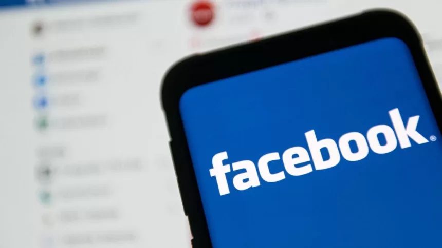„Facebook” grasina: jei neleisite jūsų šnipinėti, socialinis tinklas gali tapti mokamas