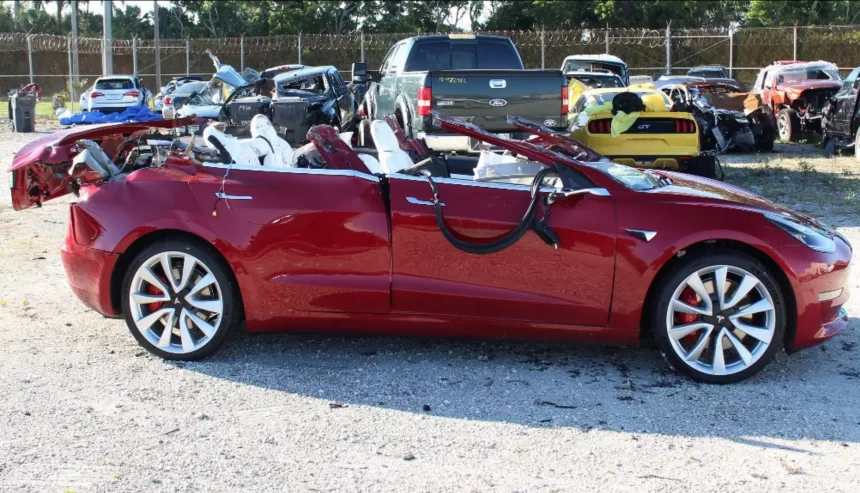 Vienas „Huawei“ vadovų perspėjo: „Tesla“ automobiliai žudo žmones