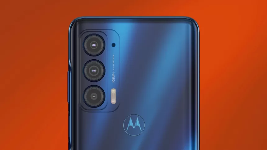 „Motorola“ pristatė naująjį „Edge“ modelį: galingas vidutiniokas su puikiu ekranu