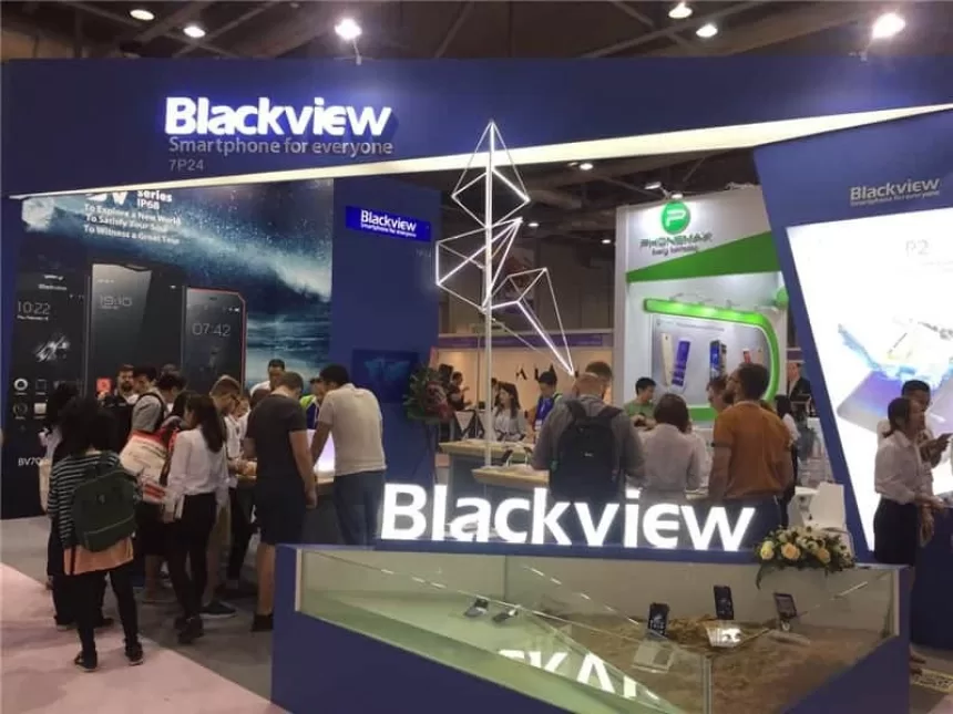 „Blackview“ ruošiasi išleisti „iPhone X“ kopiją