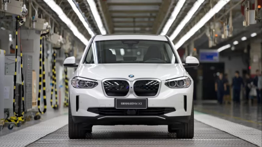 Kur ritasi pasaulis: Kinijoje pagaminti BMW automobiliai tuoj pasieks Europą