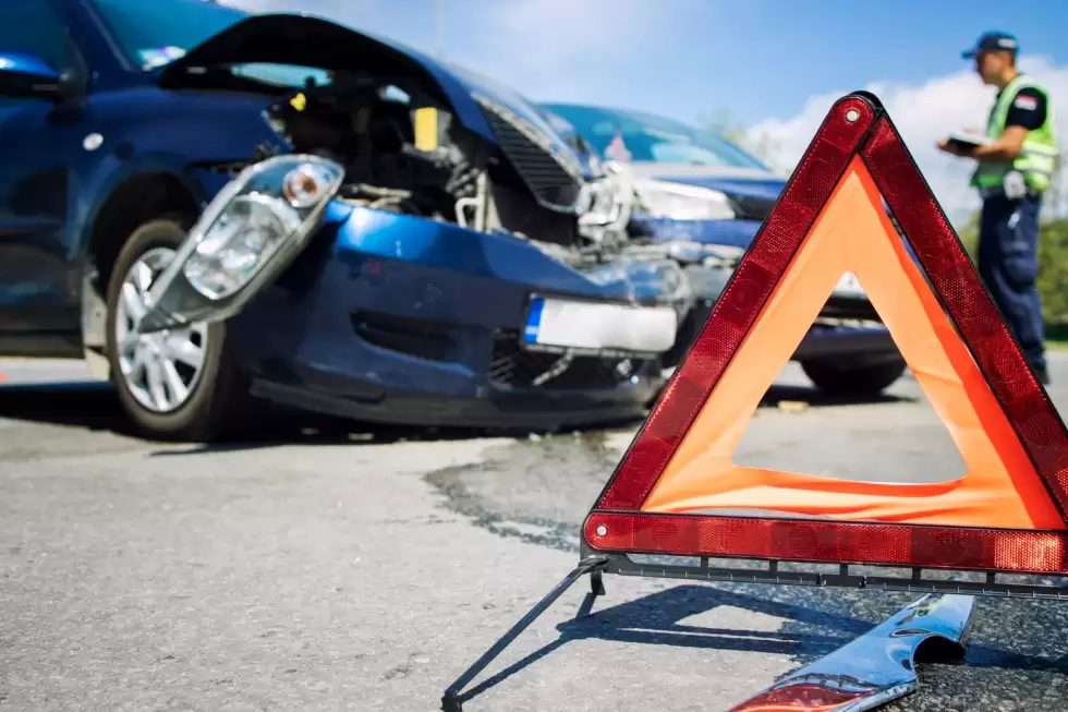 road-accident-with-smashed-cars