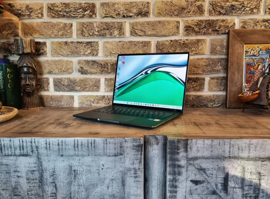 „Huawei MateBook 14s” apžvalga: „Windows 11” boksininkas, beveik neturintis silpnų vietų