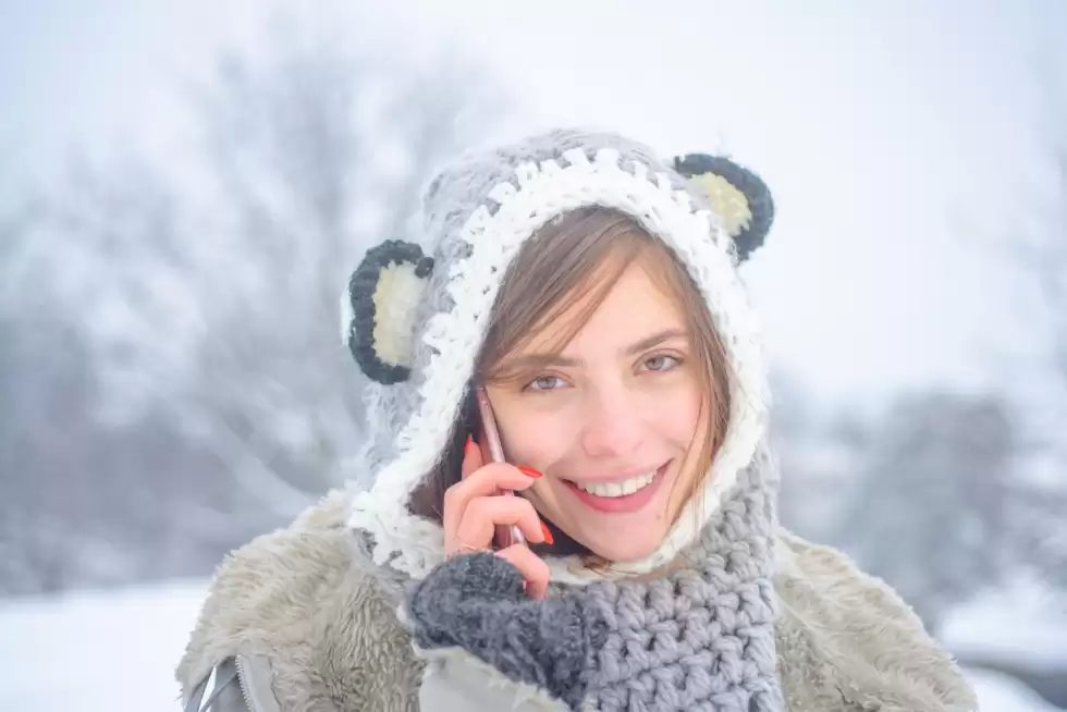 portrait-young-woman-snow-winter-woman-happy-girl-winter-portrait-face-close-up-social-media