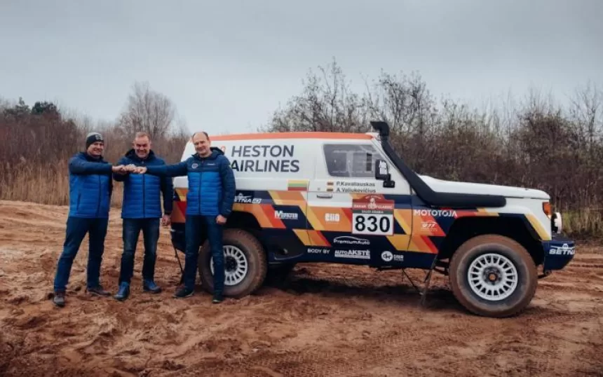 Lietuviai Dakare finišo sieks seniausiu automobiliu: gausybė išskirtinių savybių ir jokios palaikymo komandos