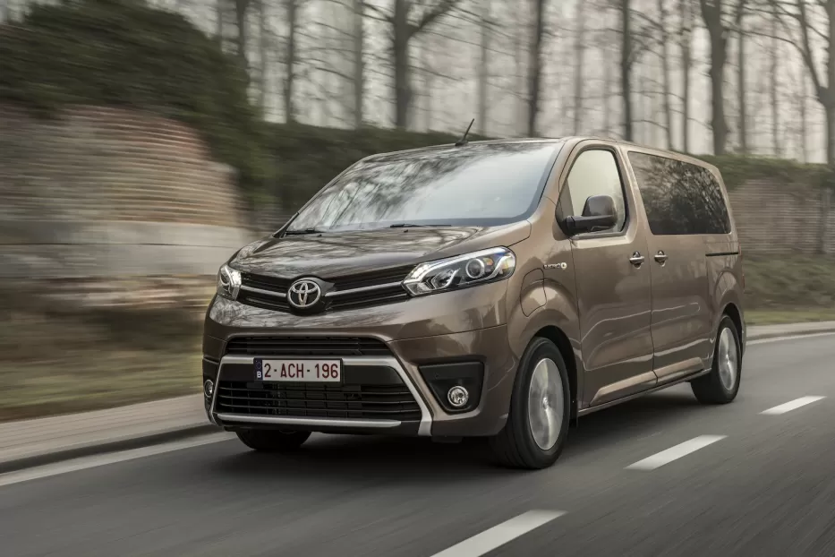 Toyota-Proace-Verso-Electric-7