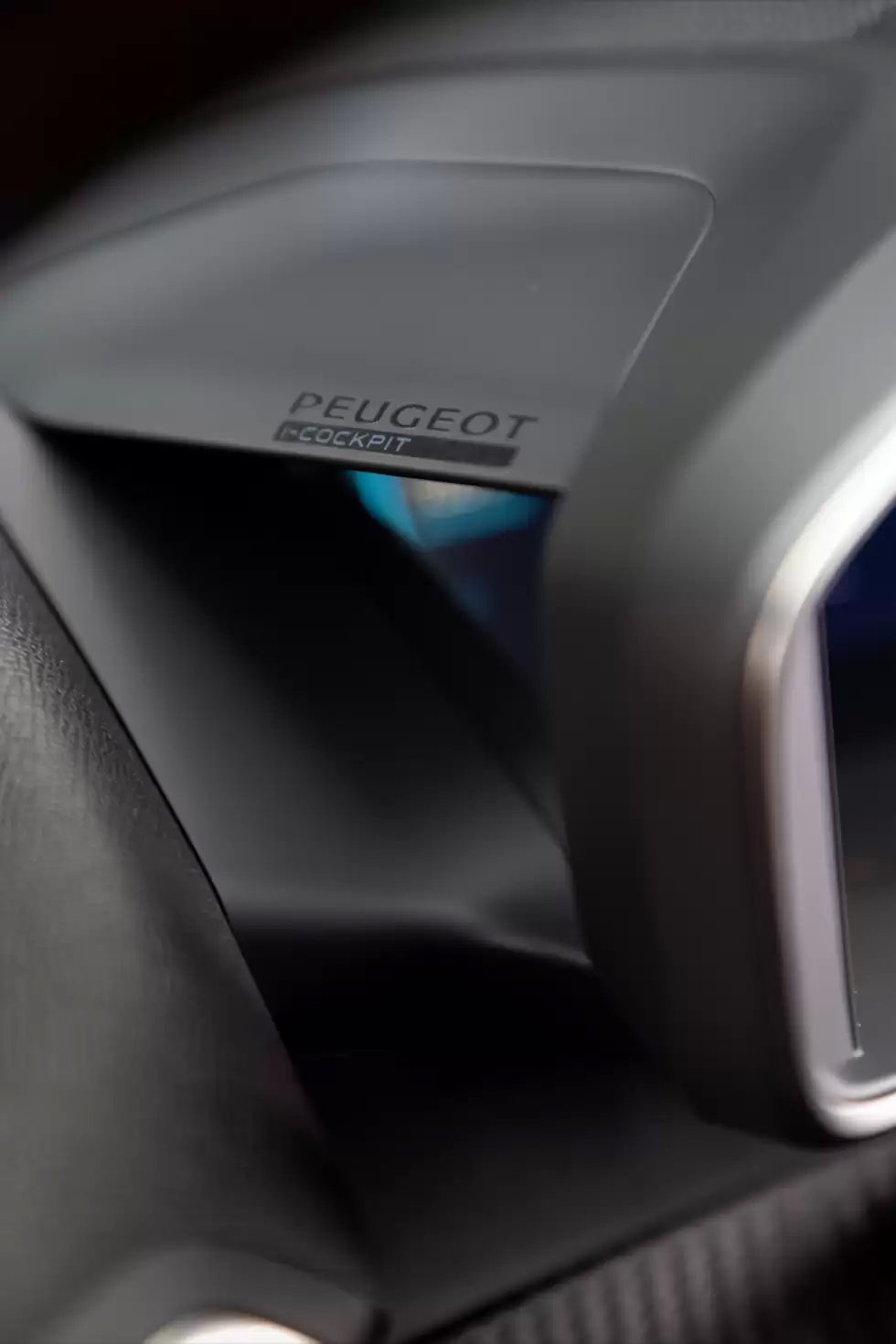 Peugeot-i-Cockpit-Gamintojo-nuotr