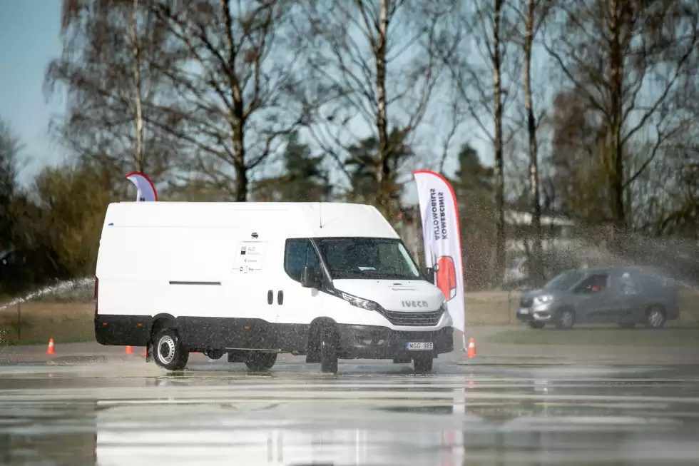 Iveco-Daily-1-1