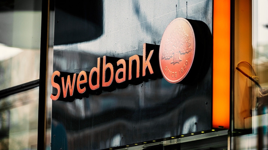 Daugelis „Swedbank“ klientų susidurs su laikinais nepatogumais: bankas dalinasi informacija, kurią privalo žinoti kiekvienas, sužinokite, kas čia vyksta