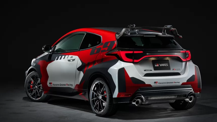 Monte Karlo ralyje pristatytos dvi išskirtinės sportiškojo „Toyota GR Yaris“ versijos
