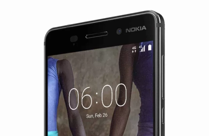 Ruošiamas „Nokia 10“ telefonas su penkiomis kameromis