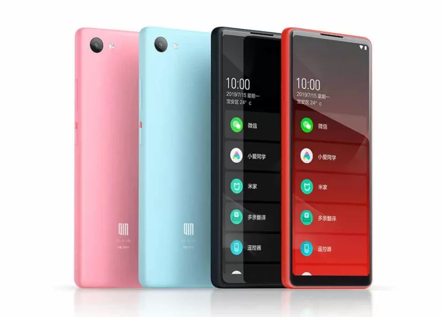 Pristatytas itin kompaktiškas „Android“ išmanusis telefonas – „Qin 2“