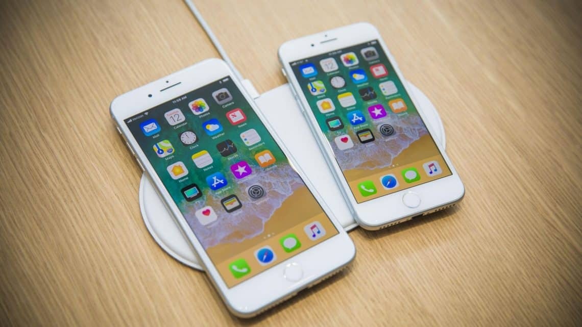 Analitikai įsitikinę – „Apple“ gali parduoti daugiau nei 20 mln. naujųjų biudžetinių „iPhone SE 2“ telefonų