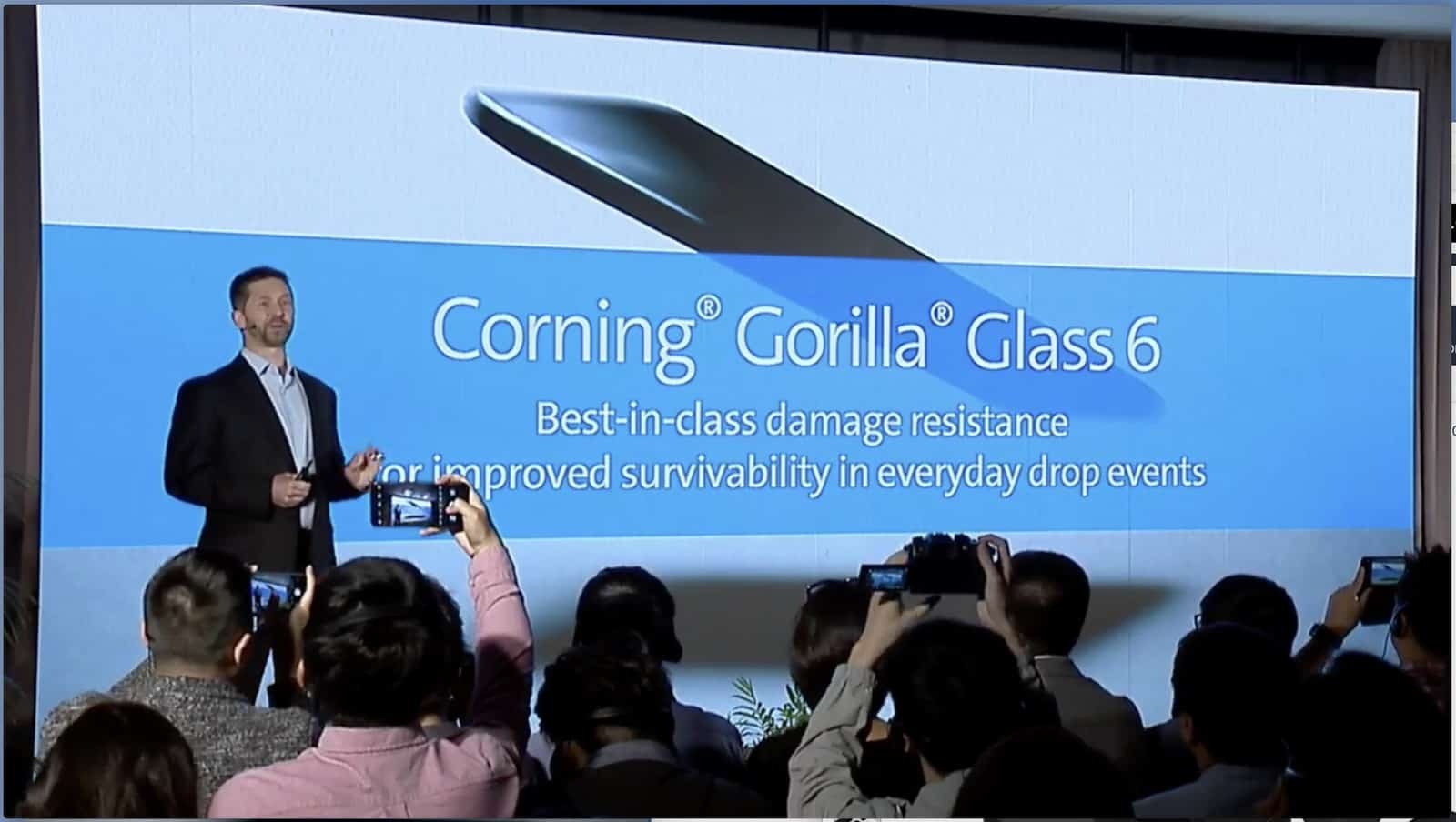 „Corning“ pristatė šeštos kartos „Gorilla Glass“