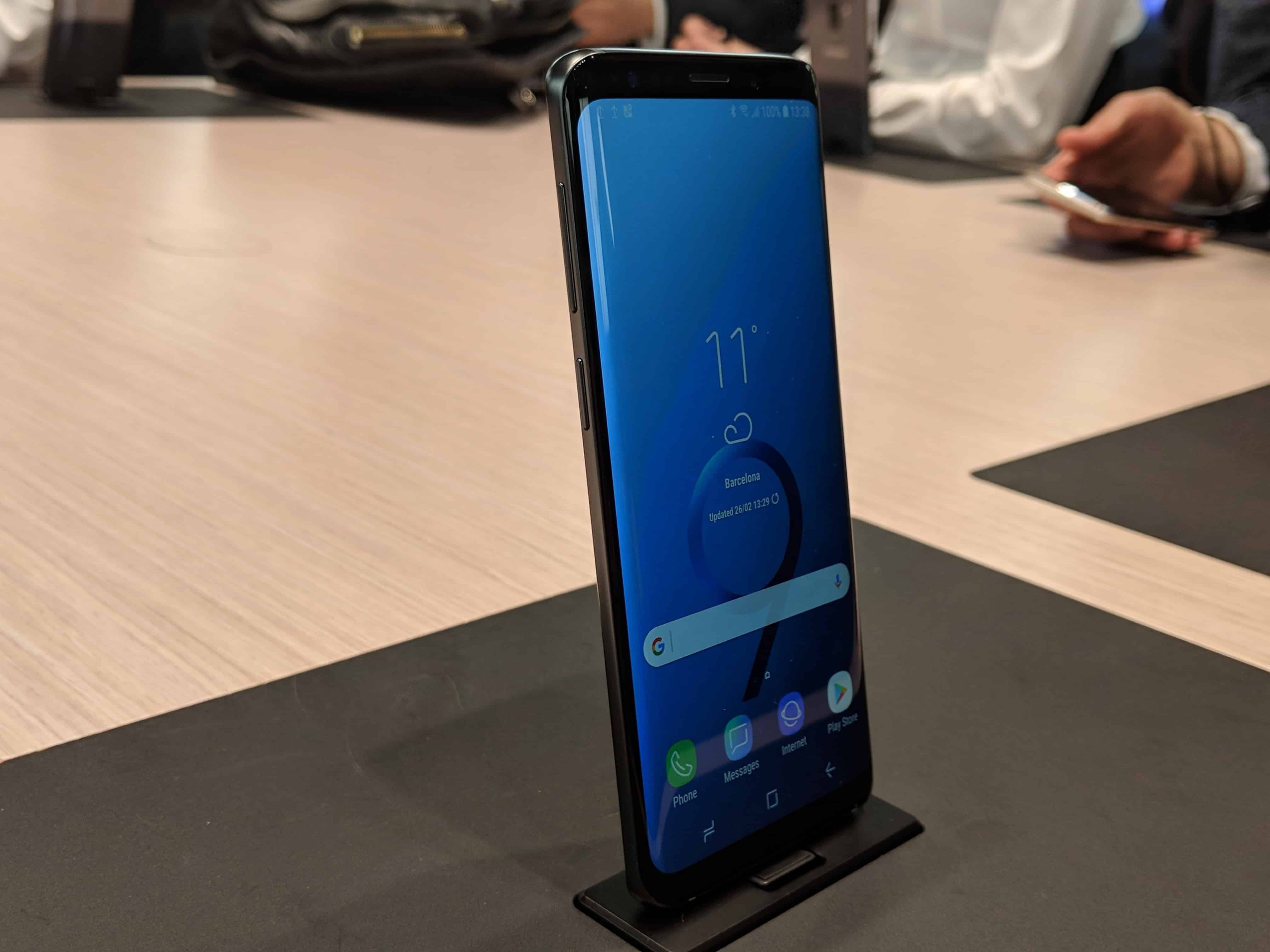 Detali naujojo flagmano „Samsung Galaxy S9“ apžvalga: ar tai geriausias 2018-ųjų išmanusis?