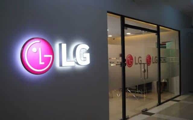 „LG“ nutraukia išmaniųjų telefonų prekybą Kinijoje