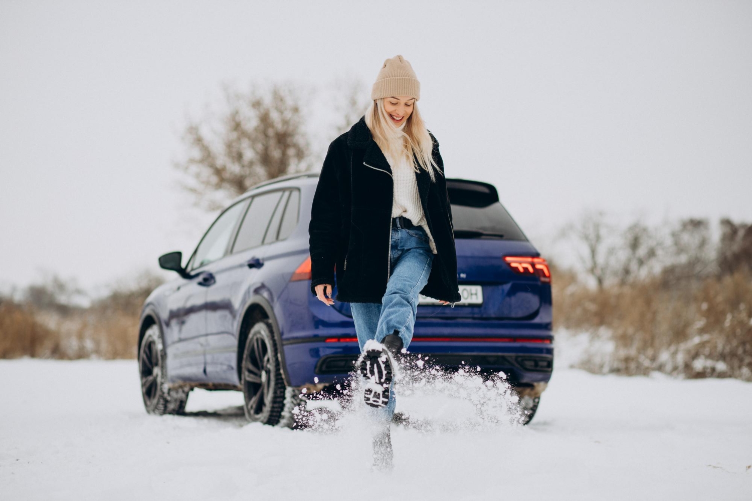 Lietuviams trūksta pasitikėjimo už vairo: paaiškėjo, jog daugelis mūsų stokoja vairavimo įgūdžių žiemą
