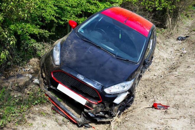 Sudaužytas automobilis. Pexels nuotr.