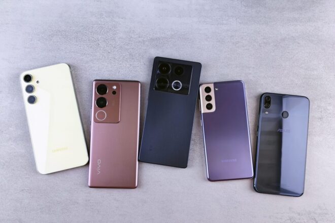 Išmanieji telefonai. Pexels nuotr.