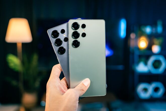 „Samsung Galaxy S25“ serijos išmanieji telefonai. Unsplash nuotr.